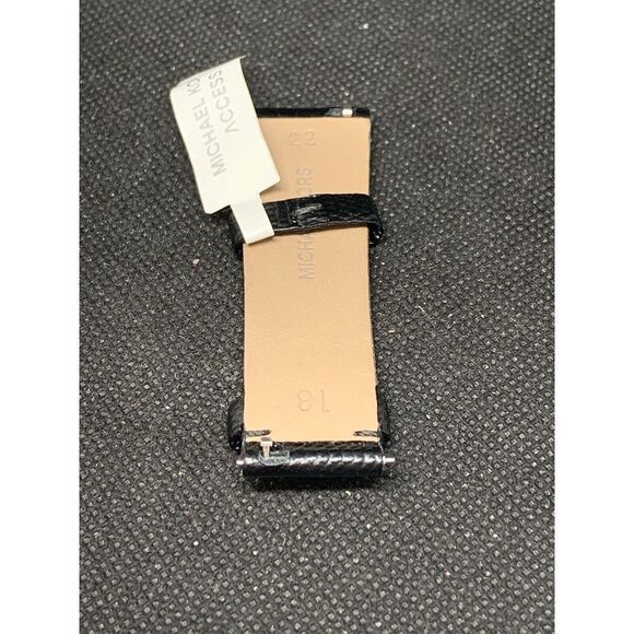 Michael Kors Genuine Leather Half Watch Band Straps 18mm S303 - Picture 3 of 5